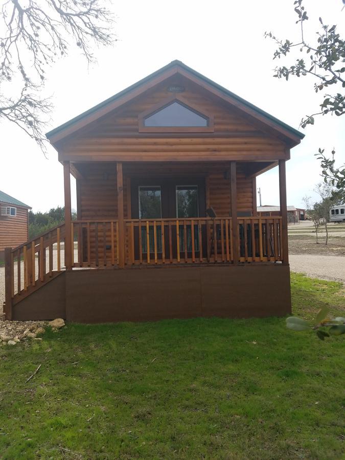 Al'S Hideaway Cabin And Rv Space, Llc Pipe Creek Екстериор снимка
